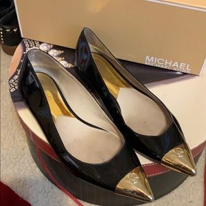 Michael Kors patent flat